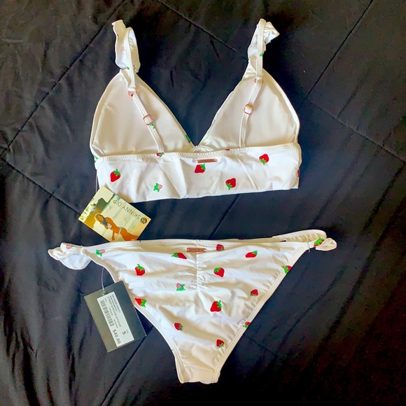STRAWBERRY SWIMSUIT (2 Piece) - Picture 2 of 2